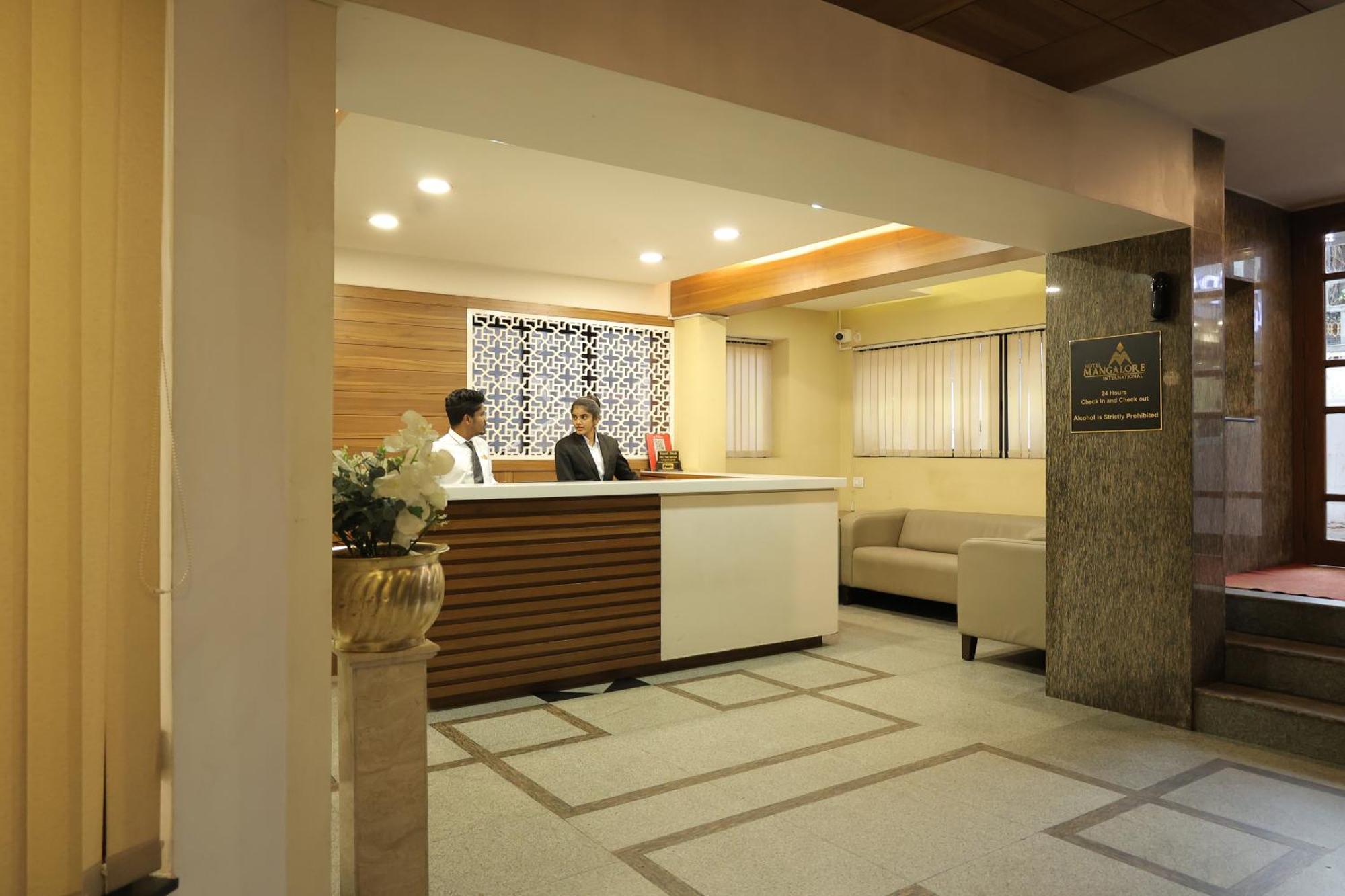 Hotel Mangalore International Exteriér fotografie