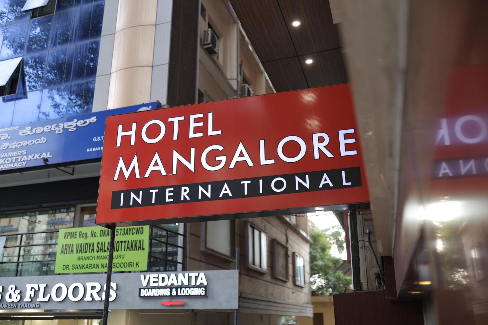 Hotel Mangalore International Exteriér fotografie